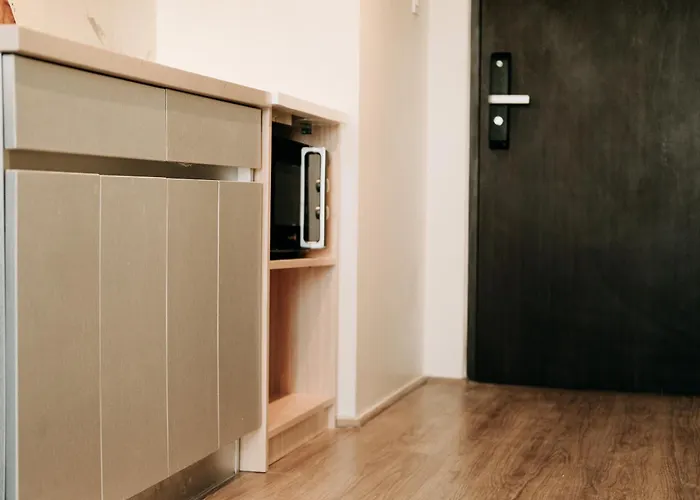The Median 626 By Fox Homes Lägenhet